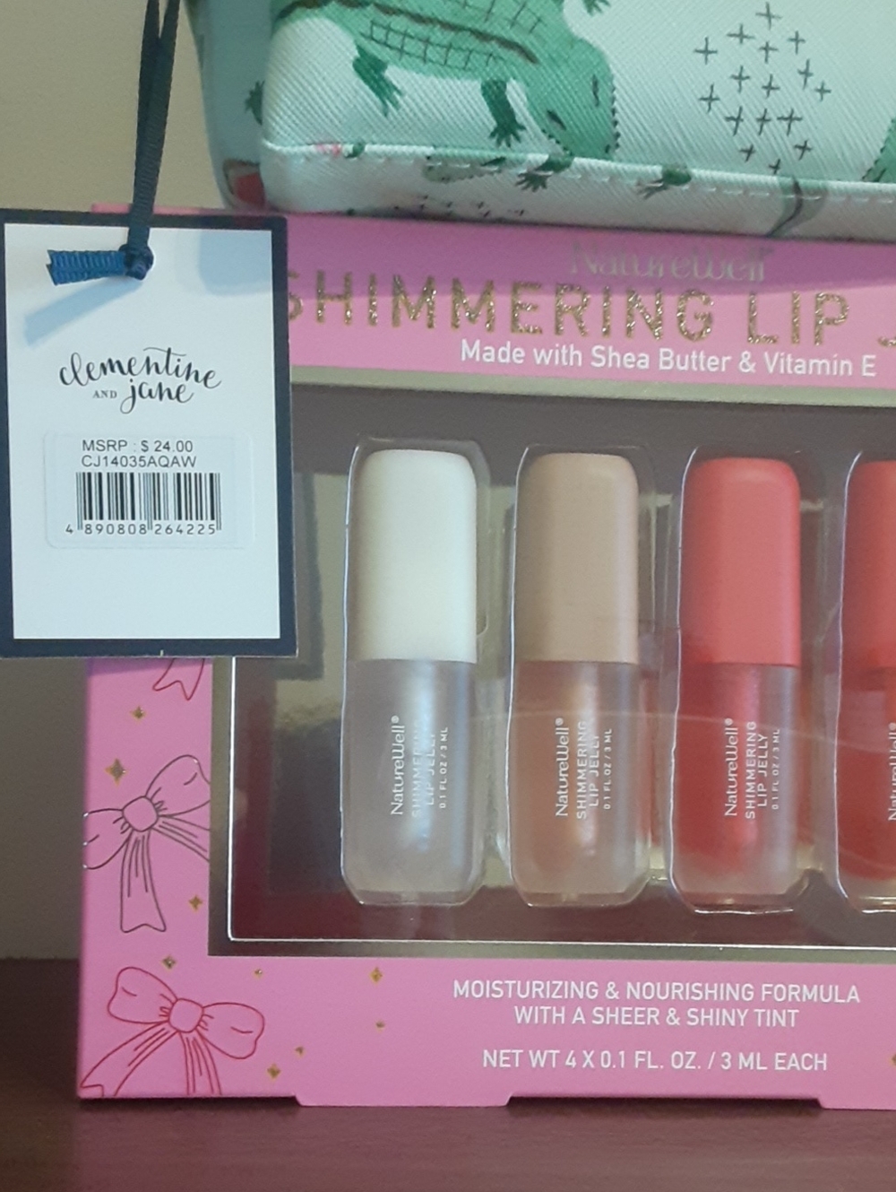 Bundle of Nature Well Lip Tinting Glaze and a Cosmetic Pouch - Picture 11 of 12